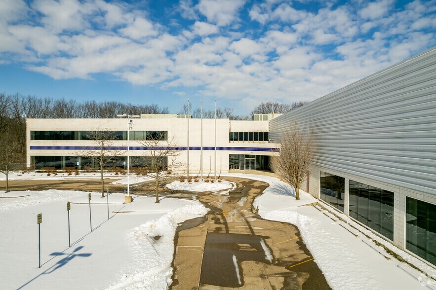 More Photos Of 43811 Plymouth Oaks Blvd, Plymouth Manufacturing For Sale