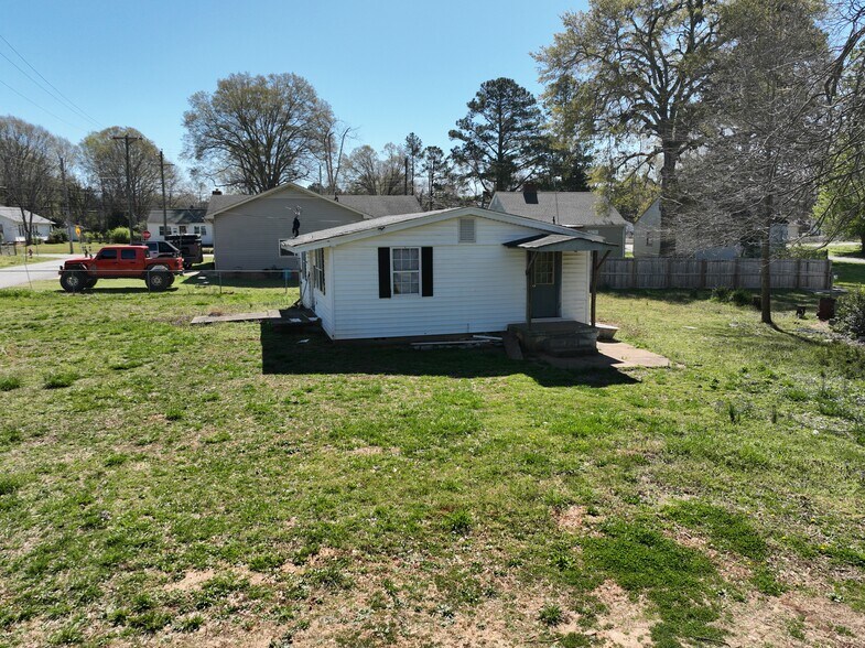 More Photos Of 527 Musgrove St, Clinton Land For Sale