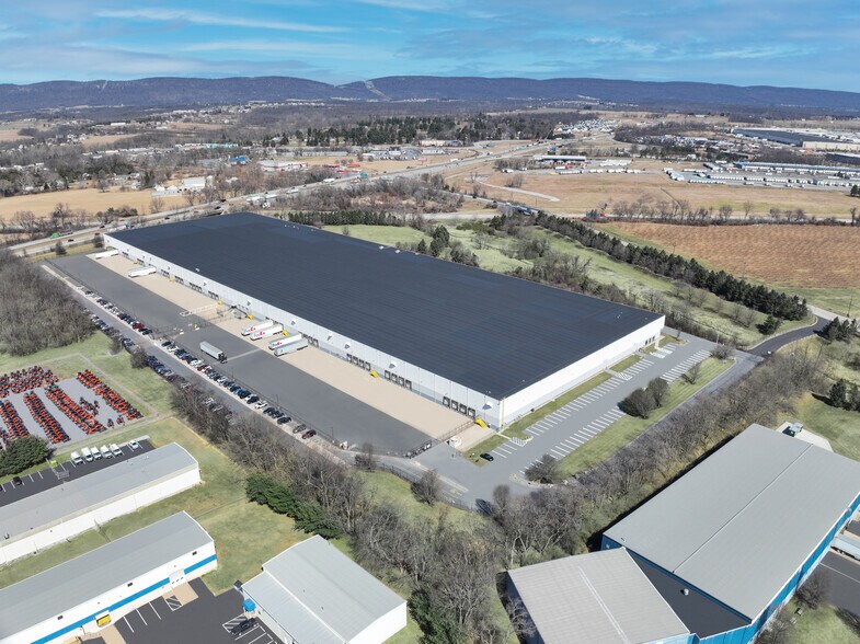 More Photos Of 80 S Middlesex Rd, Carlisle Distribution For Lease