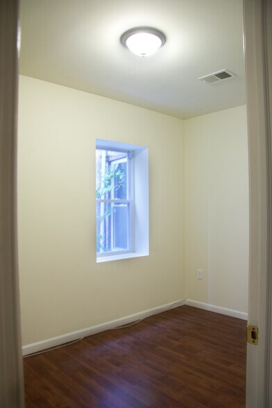 More Photos Of 6006 Chestnut St, Philadelphia Storefront Retail Residential For Sale