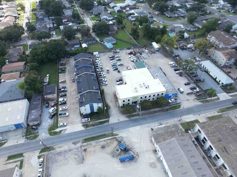 More Photos Of 724 Central Ave, New Orleans Light Distribution For Sale