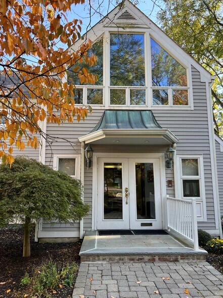More Photos Of 1099 Mount Kemble Ave, Morristown Office For Lease