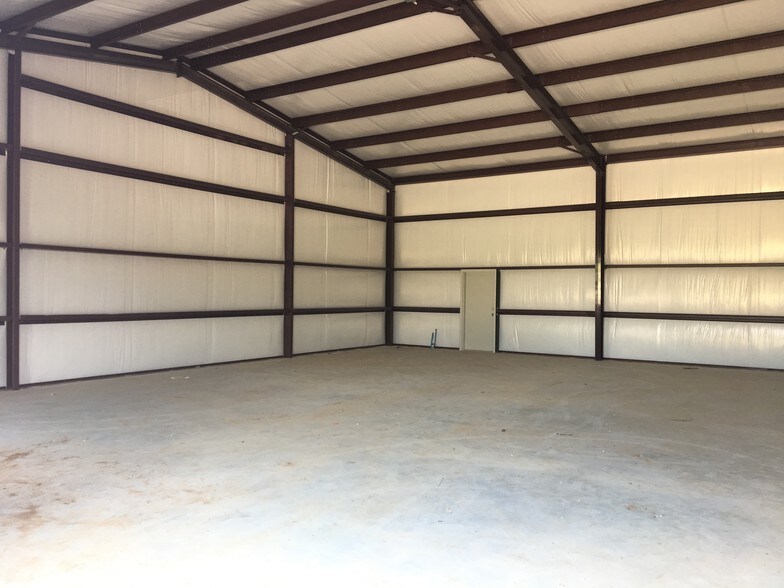 More Photos Of 2170 Collins Rd, Denton Unknown For Lease