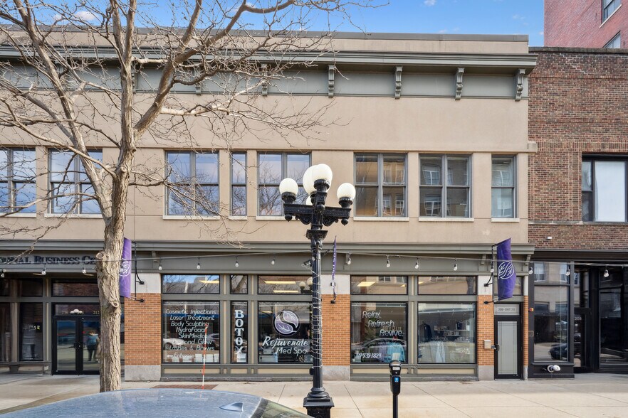 More Photos Of 212-218 E 4th St, Waterloo Loft Creative Space For Sale