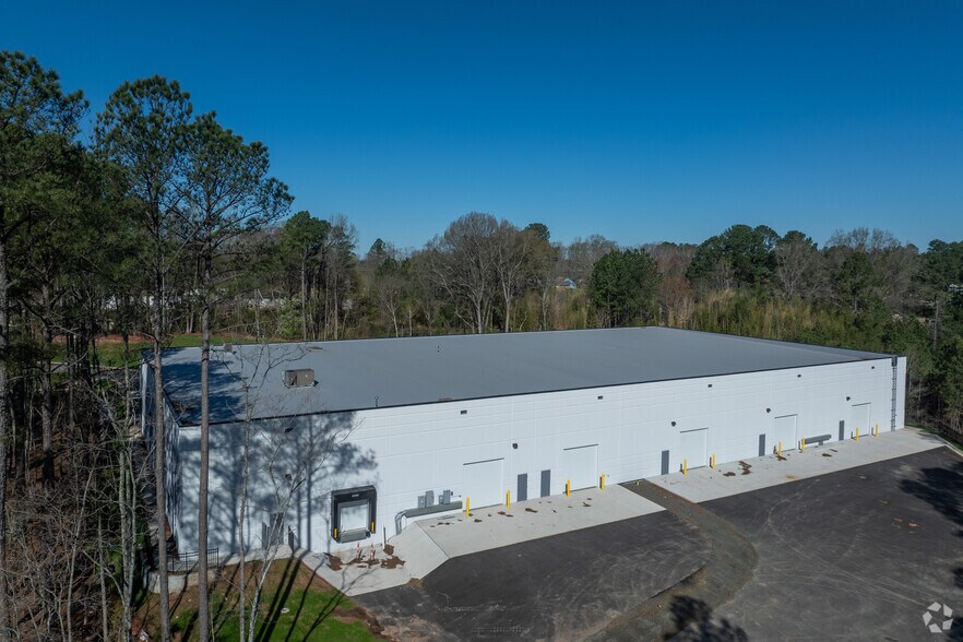 More Photos Of 10601 World Trade Blvd, Raleigh Industrial For Lease