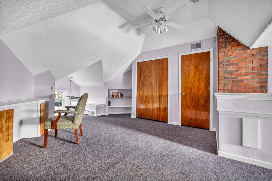 More Photos Of 881 E 222nd St, Euclid Office Residential For Sale
