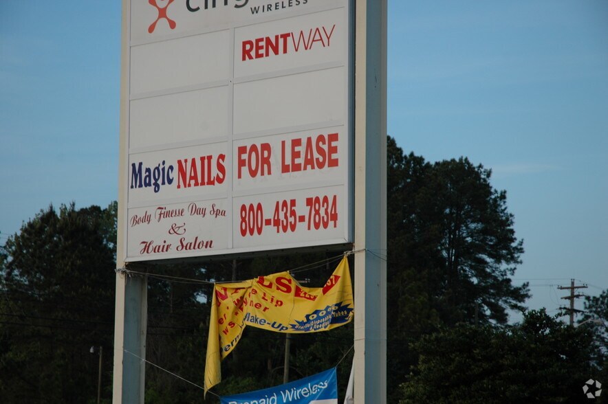 More Photos Of 103 Talmadge Dr, Moultrie Freestanding For Sale