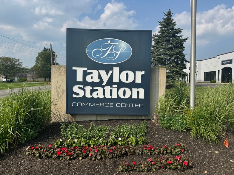 More Photos Of 1000 Taylor Station Rd, Gahanna Light Distribution For Lease