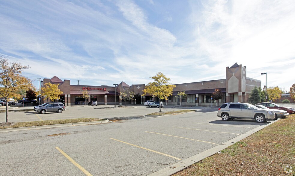 Primary Photo Of 42886-42934 Woodward Ave, Bloomfield Hills Unknown For Lease