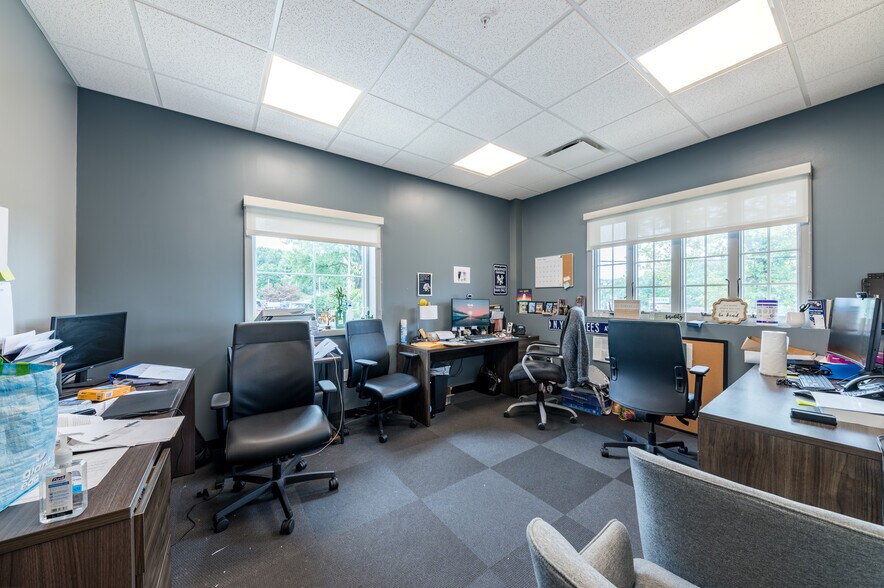 More Photos Of 900 Fairmont Rd, Morgantown Office For Sale