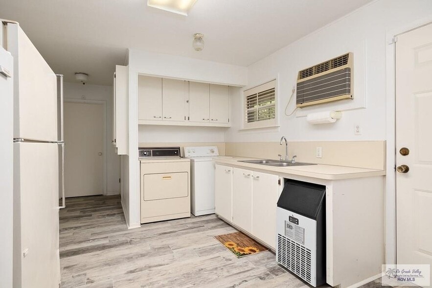 More Photos Of 1 Frost Ln, San Benito Lodge Meeting Hall For Sale