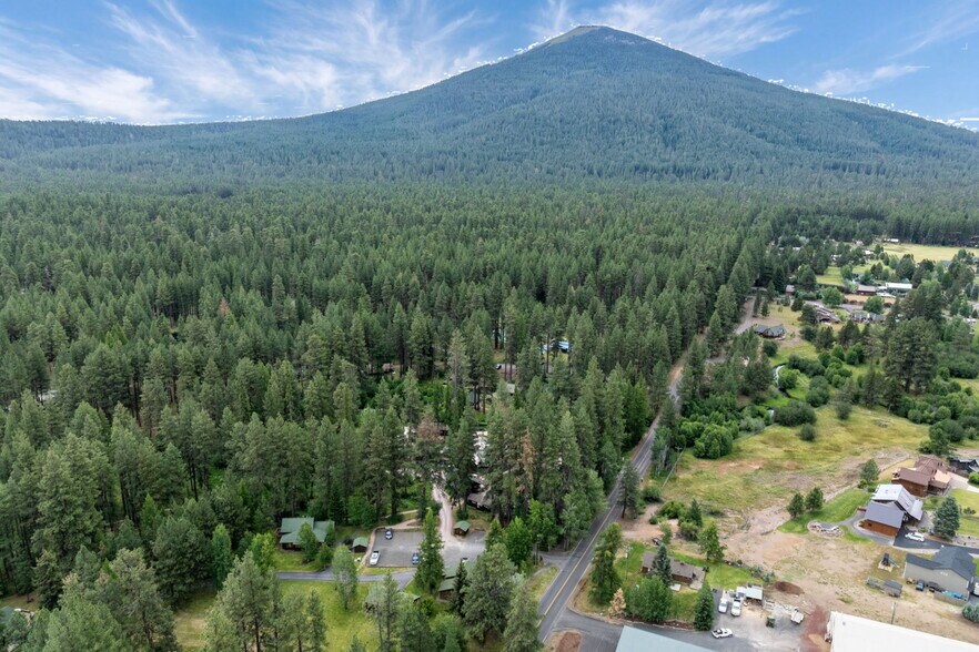 More Photos Of 13375 SW Forest Service Rd, Camp Sherman Hotel For Sale