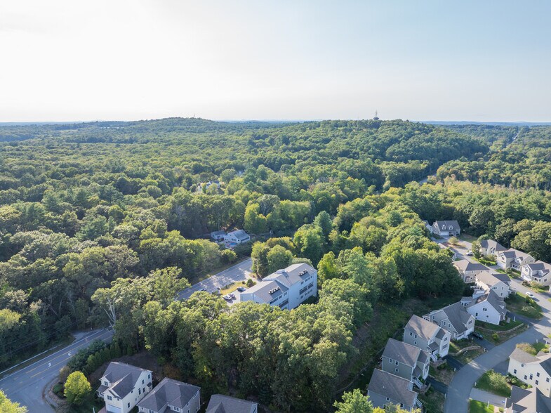 More Photos Of 1538 Turnpike St, North Andover Medical For Sale