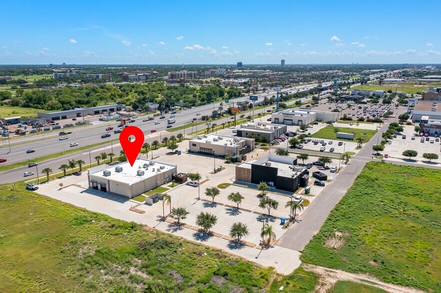 More Photos Of 4129 W 83 Expy, McAllen Freestanding For Sale