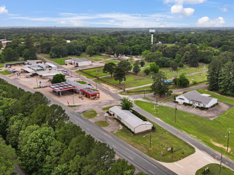 More Photos Of 521 E Front St, Hawkins General Retail For Sale