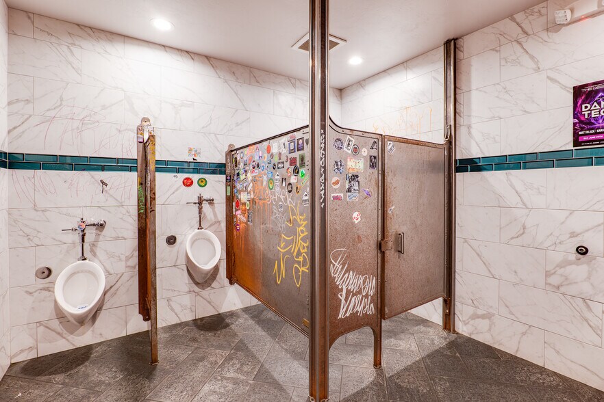 More Photos Of 844 Olive St, Eugene Restaurant For Lease