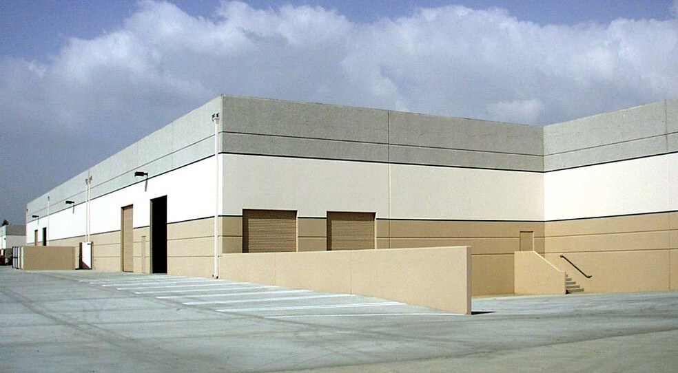 More Photos Of 11101 Arrow Route, Rancho Cucamonga Warehouse For Lease