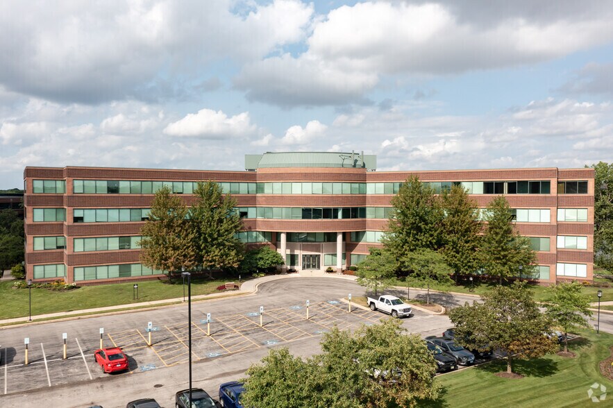 More Photos Of 333 Pierce Rd, Itasca Office For Lease