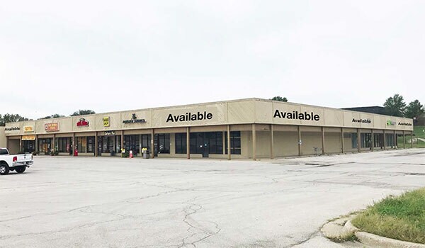 More Photos Of 7100-7126 NW Prairie View Rd, Kansas City Unknown For Lease