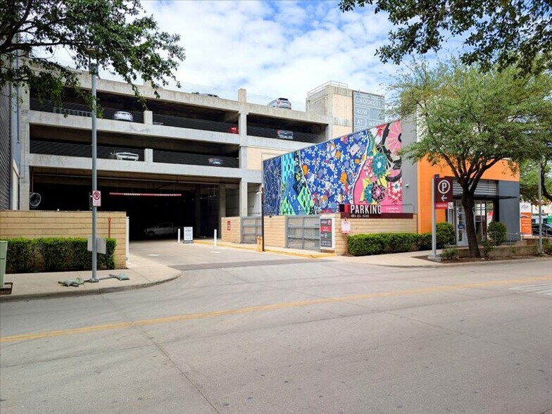 More Photos Of 2927 Morton St, Fort Worth Storefront For Sale