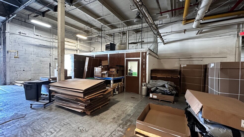 More Photos Of 1727-1801 Union Blvd, Allentown Warehouse For Lease