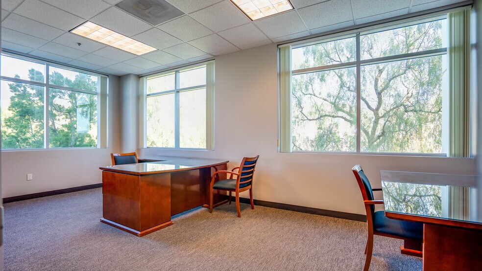 More Photos Of 6 Orchard Rd, Lake Forest Office For Sale