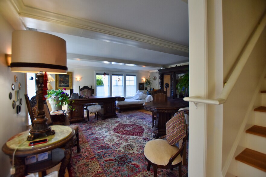 More Photos Of 146 Calef Hwy, Barrington Flex For Sale
