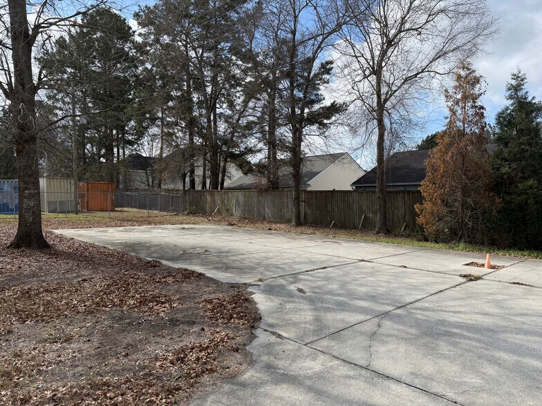 More Photos Of 9559 Hamburg Rd, Ladson Warehouse For Lease