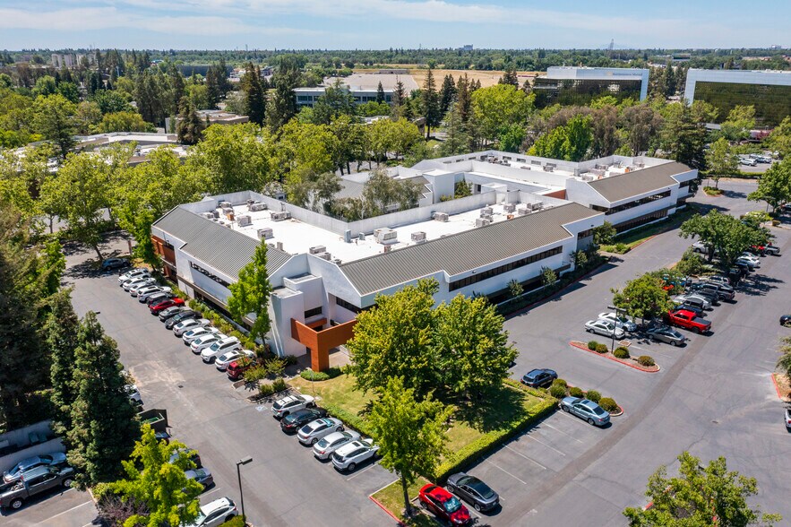More Photos Of 1451 River Park Dr, Sacramento Office For Lease