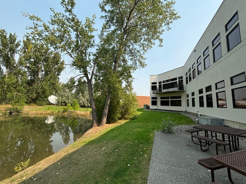 More Photos Of 2075 Overland Ave, Billings Loft Creative Space For Lease