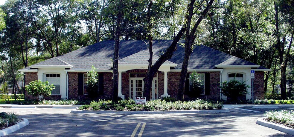 More Photos Of 820 Clark St, Oviedo Office For Sale