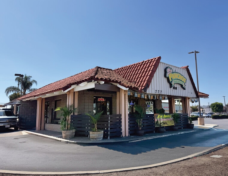 More Photos Of 701-777 Broadway, El Cajon Unknown For Lease