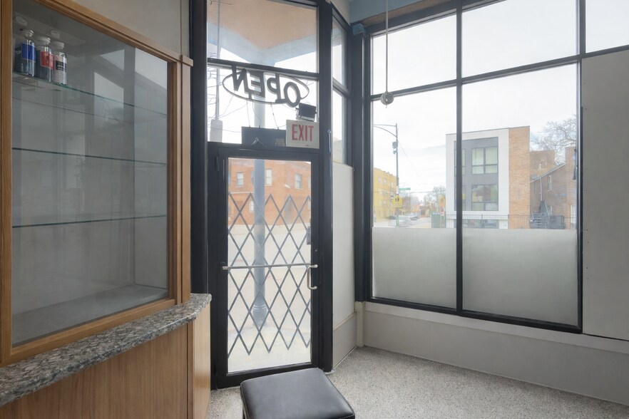 More Photos Of 1317-1325 N Homan Ave, Chicago Apartments For Lease