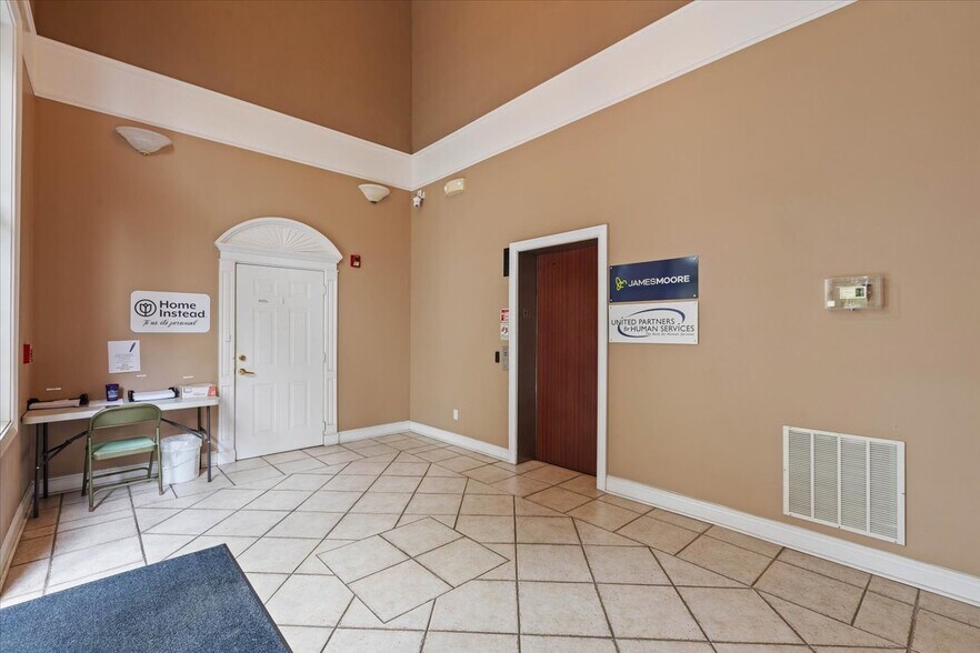 More Photos Of 2477 Tim Gamble Pl, Tallahassee Medical For Lease