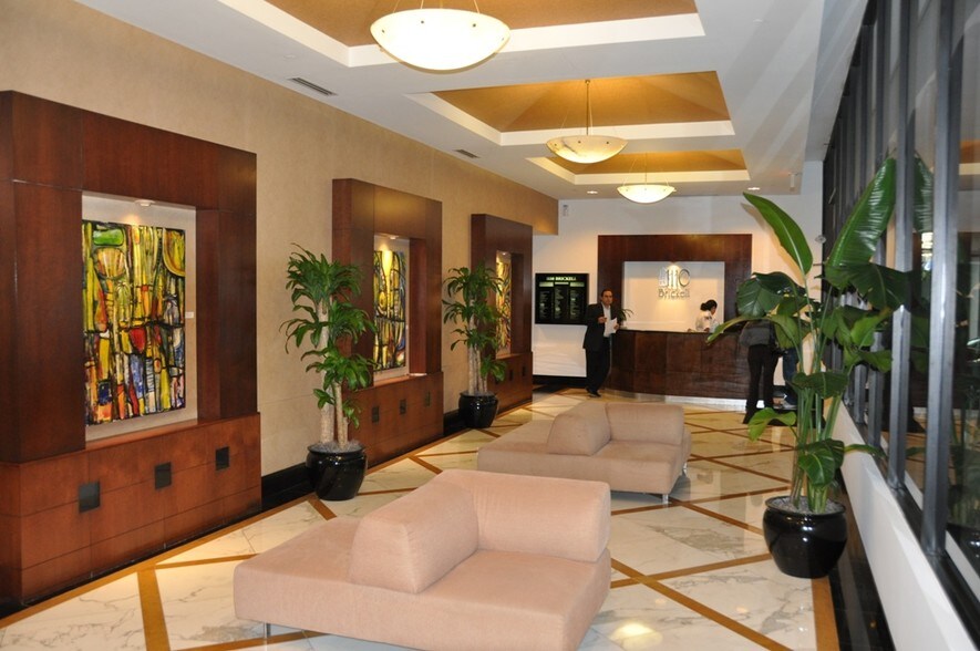 More Photos Of 1110 Brickell Ave, Miami Office For Sale