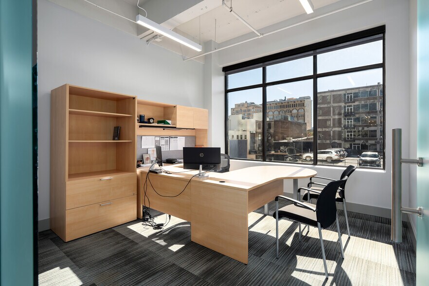 More Photos Of 1914 4th Ave N, Birmingham Office For Lease