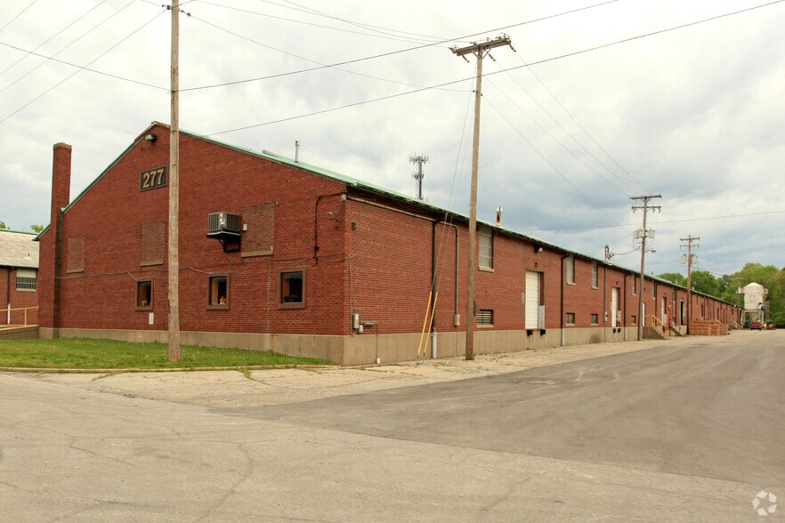 Primary Photo Of 277 America Pl, Jeffersonville Warehouse For Lease