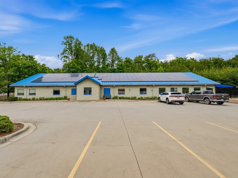 More Photos Of 149 New Leicester Hwy, Asheville Office For Sale