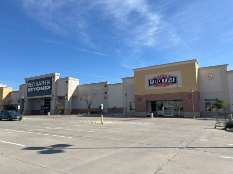 More Photos Of W Glade Rd, Euless Unknown For Lease
