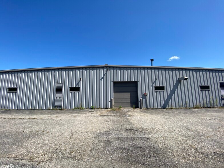 More Photos Of 112 Squires Rd, North Clarendon Auto Dealership For Sale