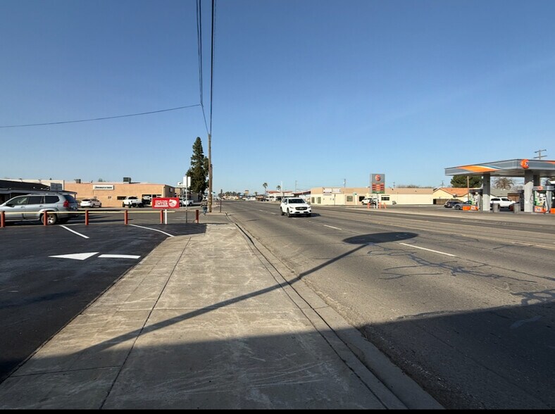 More Photos Of 107 W Pacheco Blvd, Los Banos Restaurant For Sale