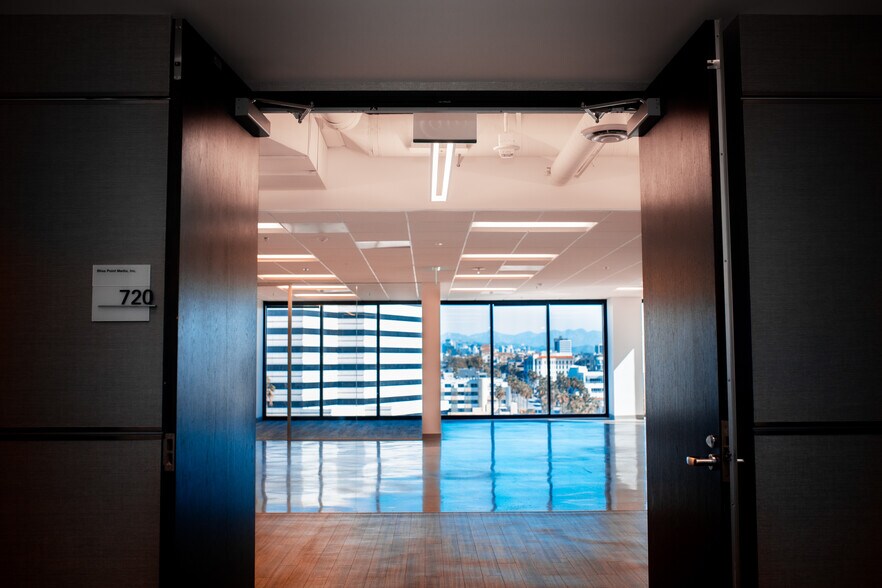 More Photos Of 233 Wilshire Blvd, Santa Monica Office For Lease