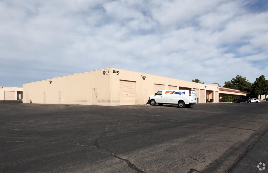 More Photos Of 2505 Chandler Ave, Las Vegas Light Manufacturing For Lease