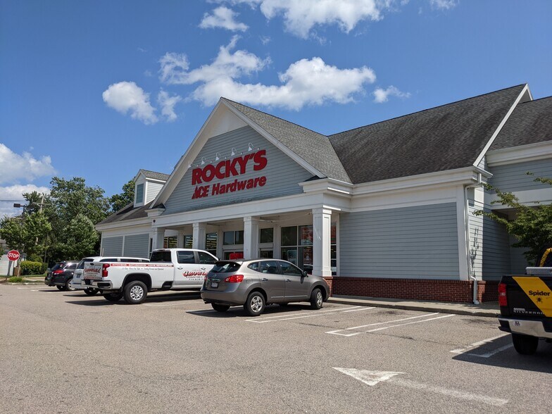 More Photos Of 28 Mattakeesett St, Pembroke Unknown For Lease