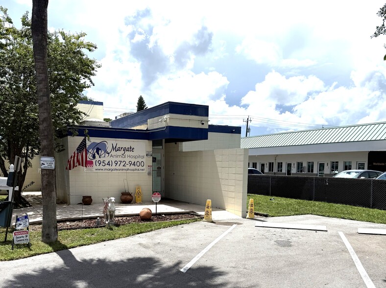 Primary Photo Of 1505 N State Road 7, Margate Veterinarian Kennel For Sale