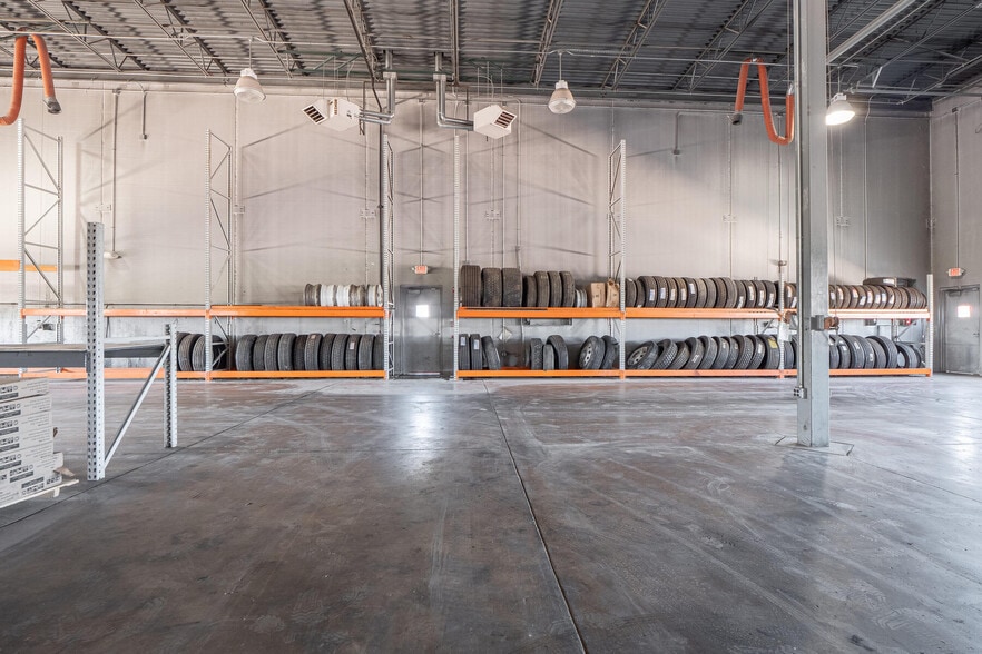 More Photos Of 1116 W County Road 450 N, Brazil Truck Terminal For Lease