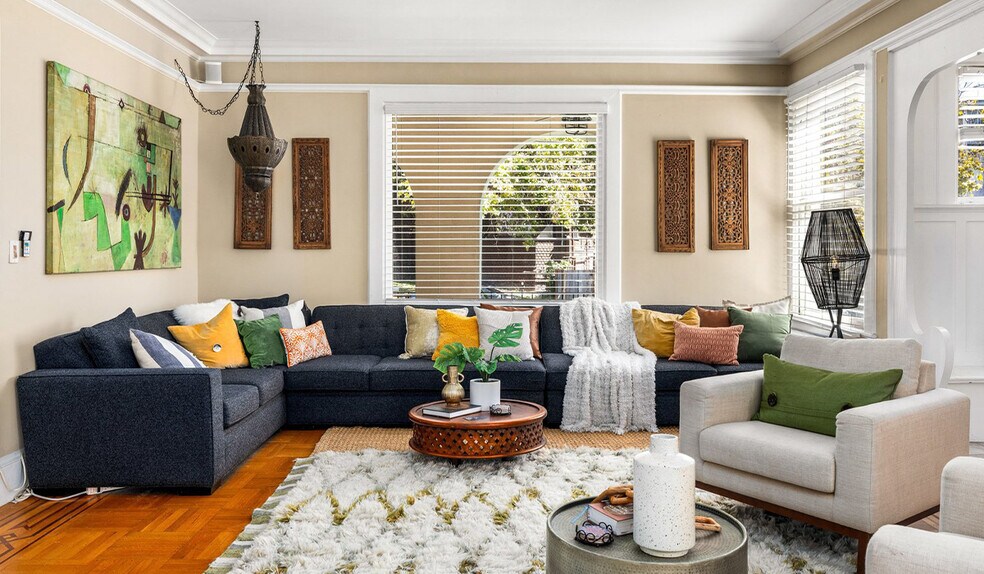 More Photos Of 435 Vernon St, Oakland Specialty For Sale