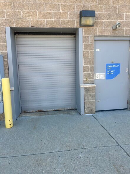 More Photos Of 190 Wakefield St, Rochester Drugstore For Sale