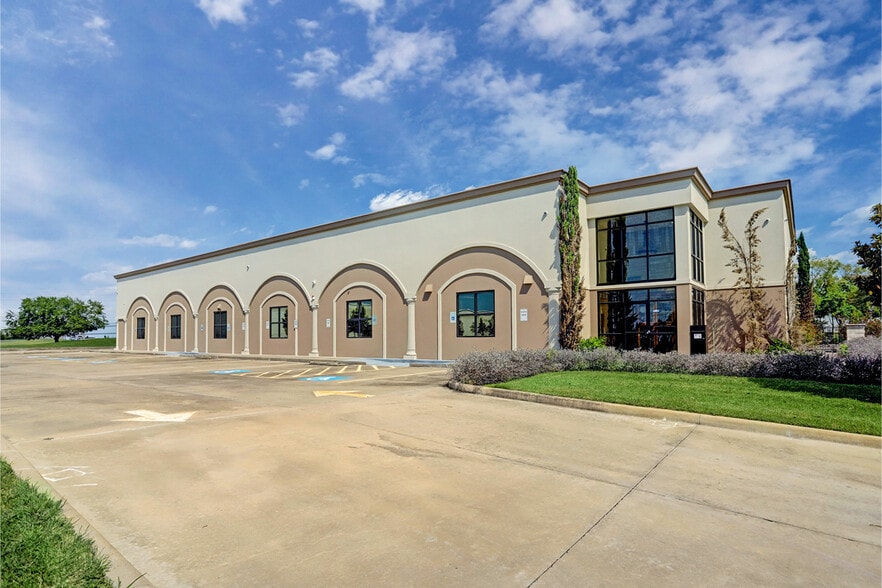 More Photos Of 11150 Cash Rd, Stafford Office For Lease