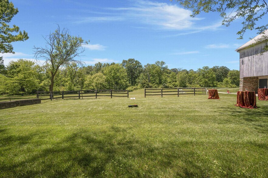 More Photos Of 1902 Jefferson Pike, Brunswick Lodge Meeting Hall For Lease